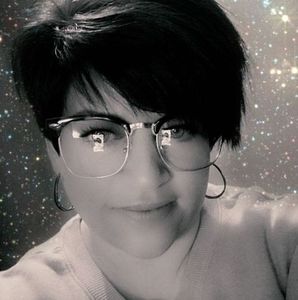 Meet your Posher, Kassandra